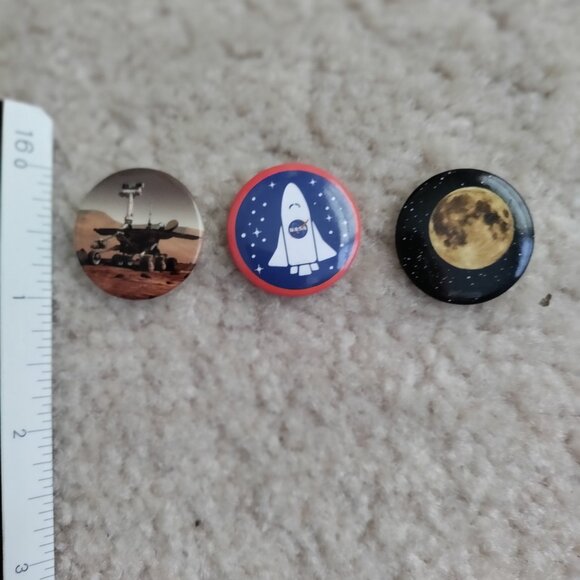 Lot of (3) NASA 1" Pins - Mars Rover, Space Shuttle & Moon VGUC - Picture 3 of 4